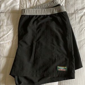 NWT LL Bean Black Shorts size Large